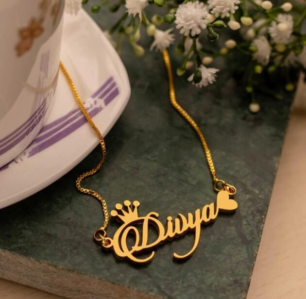 Crown & Heart Name Necklace